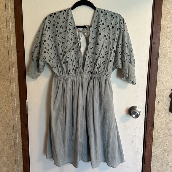 Macron, Size Small, Dusty Blue Color - Picture 2 of 2